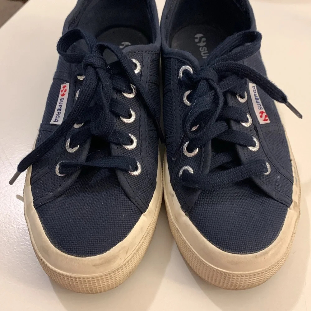 Superga sneakers Women’s sz 6